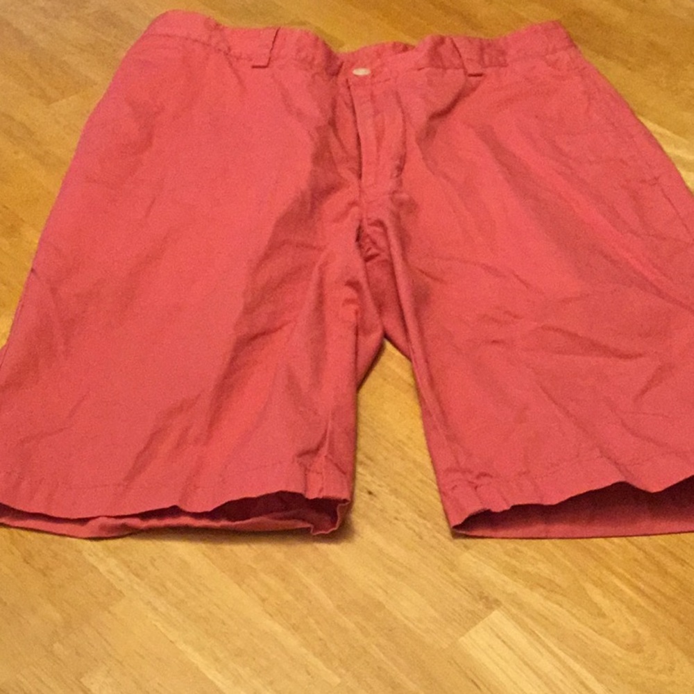 Vineyard Vine shorts